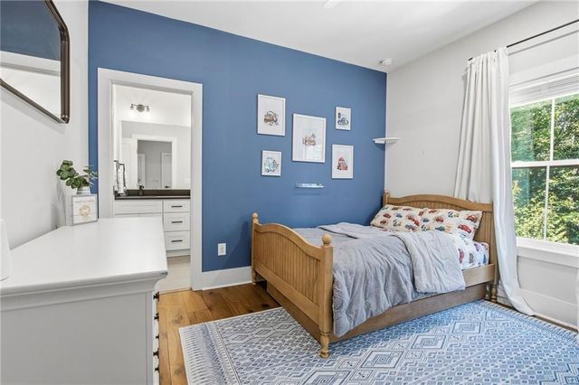 3562 S Sherwood Road SE, Smyrna, GA 30082
