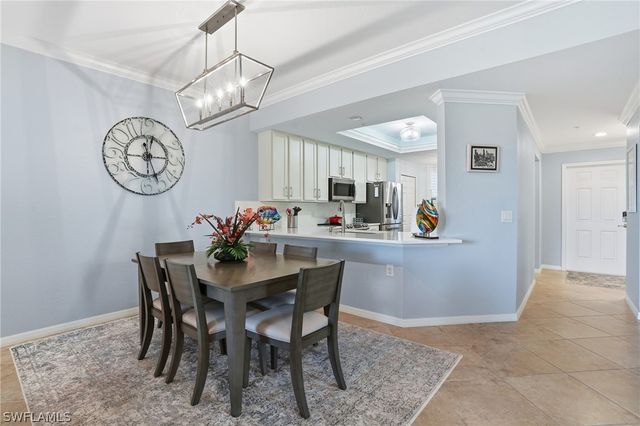 9844 Venezia CIR 711, Naples, FL 34113