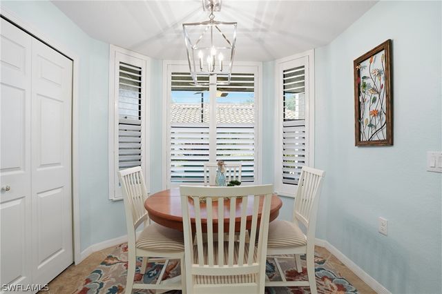 9844 Venezia CIR 711, Naples, FL 34113