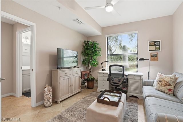 9844 Venezia CIR 711, Naples, FL 34113