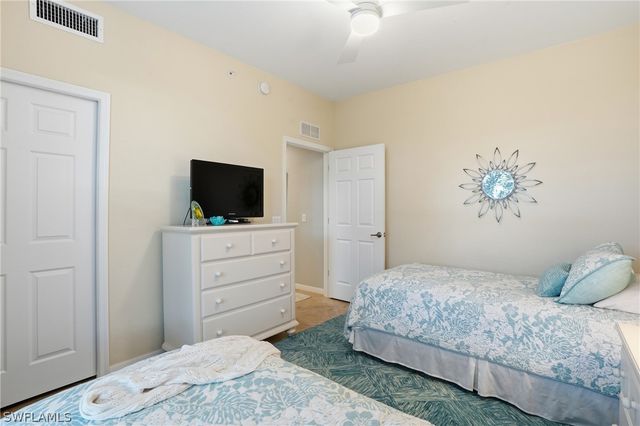 9844 Venezia CIR 711, Naples, FL 34113