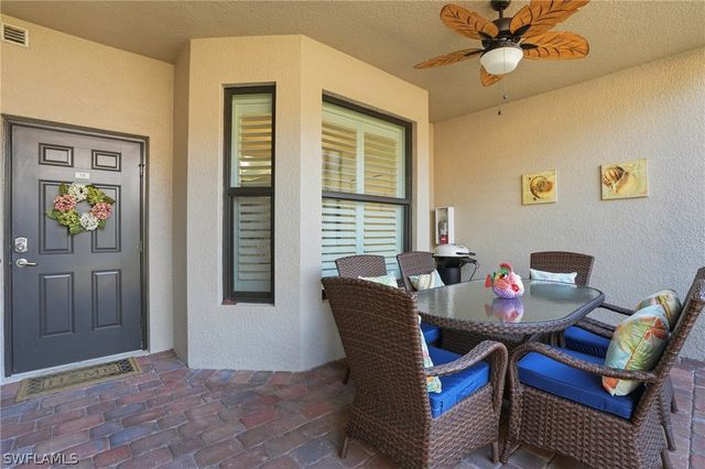 9844 Venezia CIR 711, Naples, FL 34113