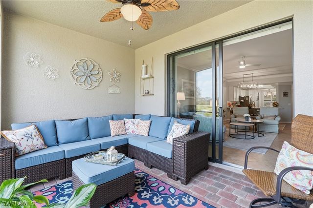 9844 Venezia CIR 711, Naples, FL 34113