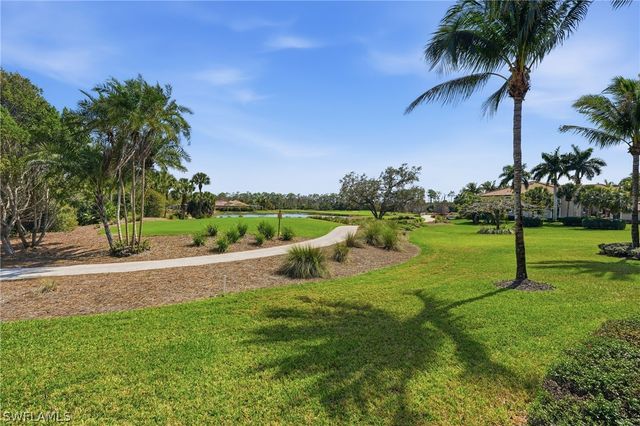 9844 Venezia CIR 711, Naples, FL 34113