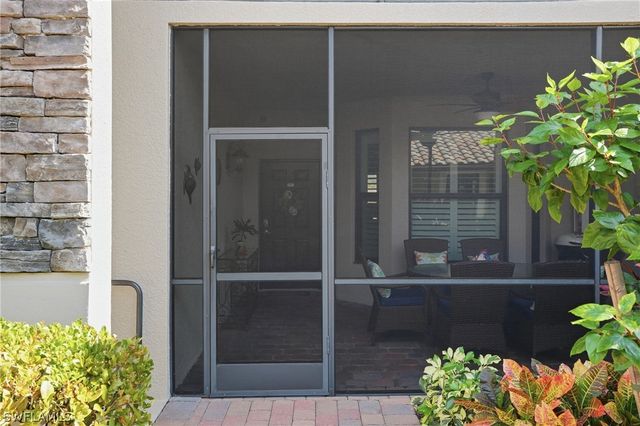 9844 Venezia CIR 711, Naples, FL 34113