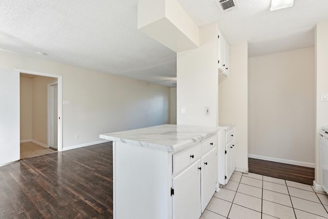 406 Ridgelea Ave, Sherwood, AR 72120