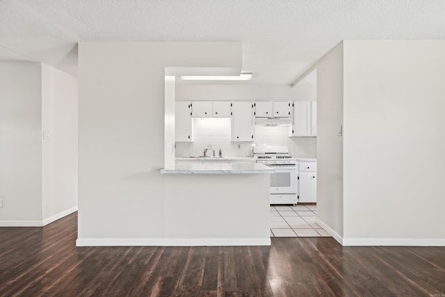 406 Ridgelea Ave, Sherwood, AR 72120