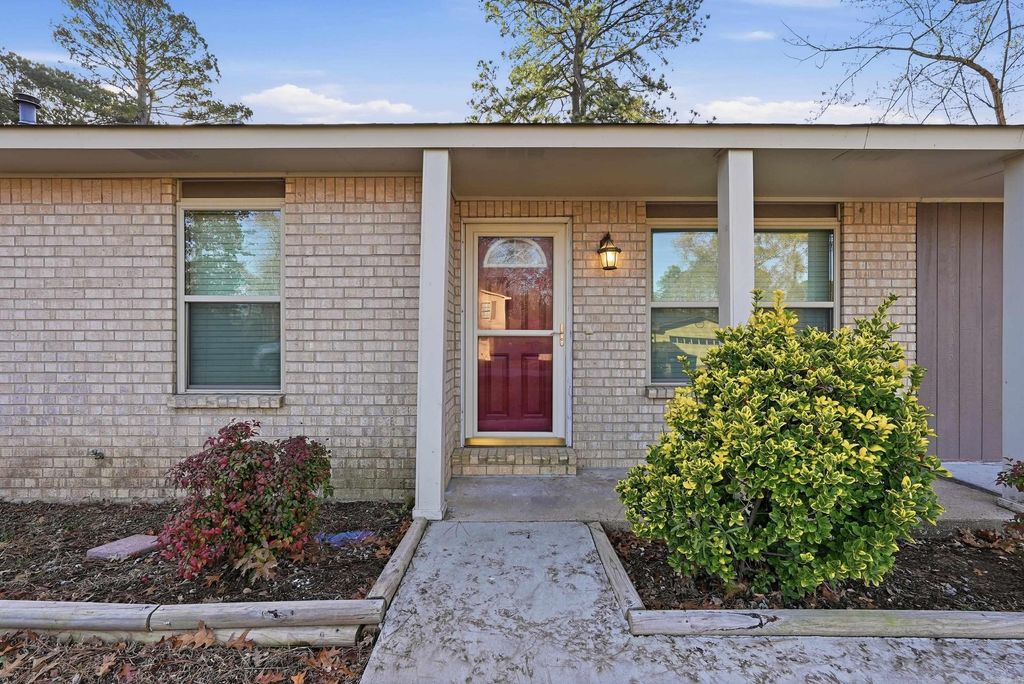 406 Ridgelea Ave, Sherwood, AR 72120