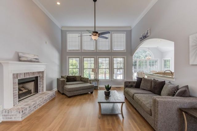 6560 Pond View Court, Clermont, GA 30527