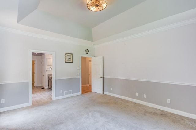 6560 Pond View Court, Clermont, GA 30527