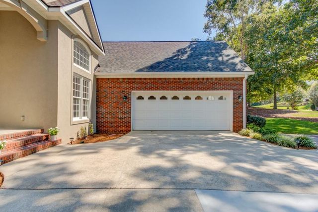 6560 Pond View Court, Clermont, GA 30527