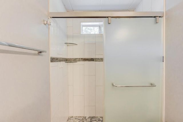 6560 Pond View Court, Clermont, GA 30527