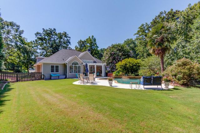 6560 Pond View Court, Clermont, GA 30527