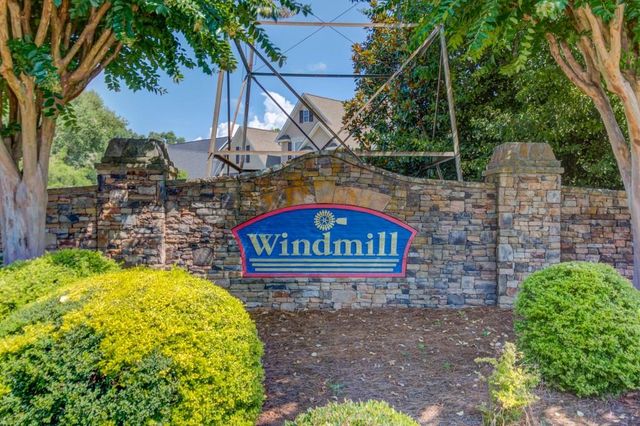 6560 Pond View Court, Clermont, GA 30527