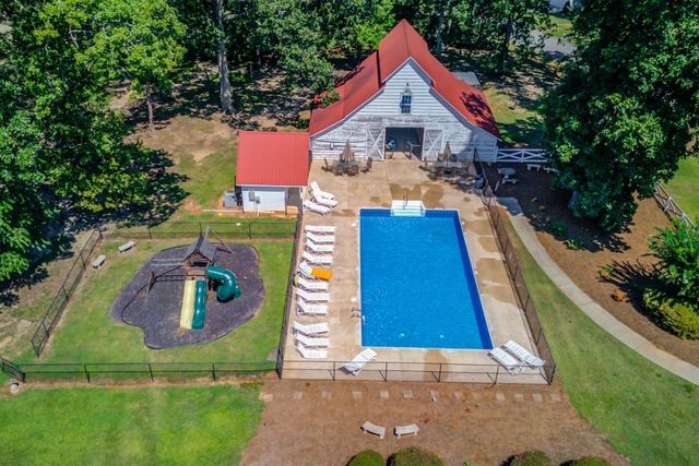 6560 Pond View Court, Clermont, GA 30527