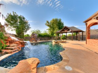 8608 NW 113th Court, Oklahoma City, OK 73162