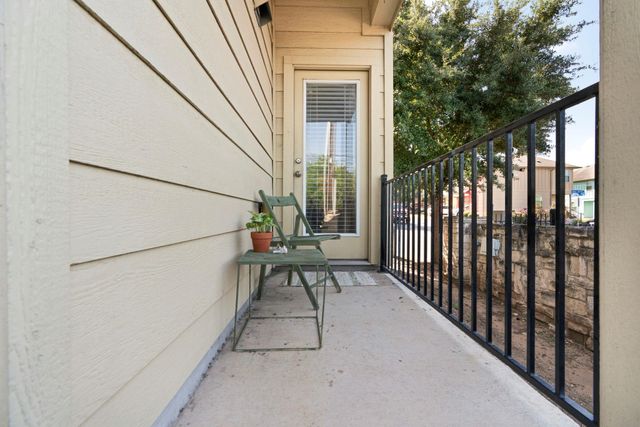 5436 Juniper Junction LN 83, Austin, TX 78744
