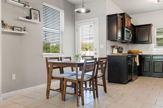 5436 Juniper Junction LN 83, Austin, TX 78744