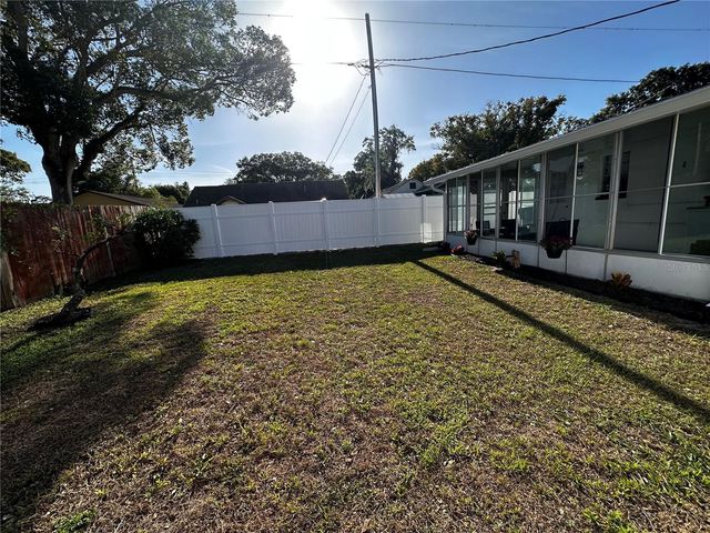 38750 & 38752 2ND AVENUE, Zephyrhills, FL 33542