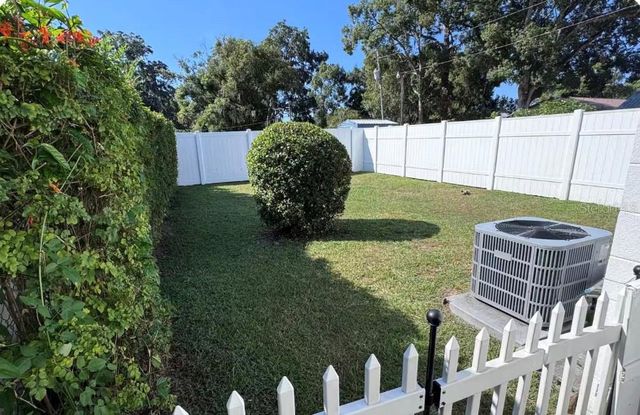 38750 & 38752 2ND AVENUE, Zephyrhills, FL 33542