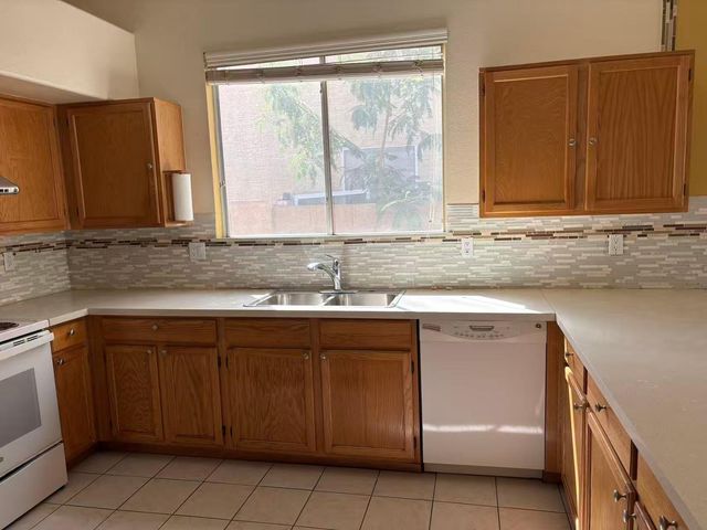 1722 E Detroit Street, Chandler, AZ 85225