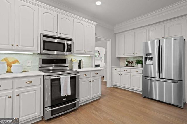 105 Crestwicke Trace, Atlanta, GA 30319