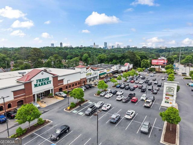 105 Crestwicke Trace, Atlanta, GA 30319