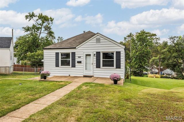 1355 Fairmount Court, St Louis, MO 63139