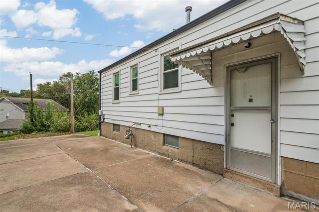 1355 Fairmount Court, St Louis, MO 63139