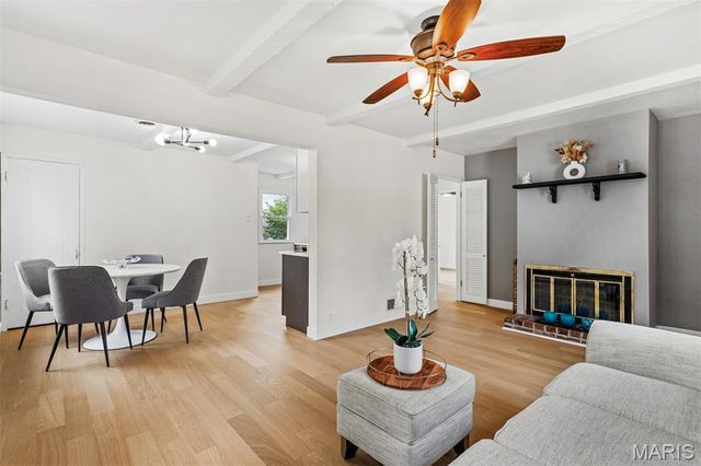 1355 Fairmount Court, St Louis, MO 63139
