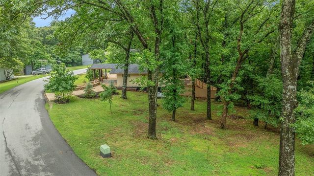 11 Worcester Drive, Bella Vista, AR 72714
