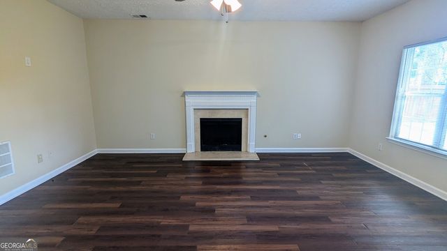 4292 Linecrest Lane, Ellenwood, GA 30294