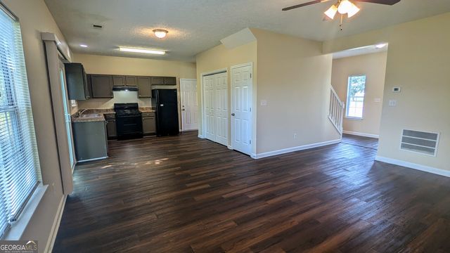 4292 Linecrest Lane, Ellenwood, GA 30294