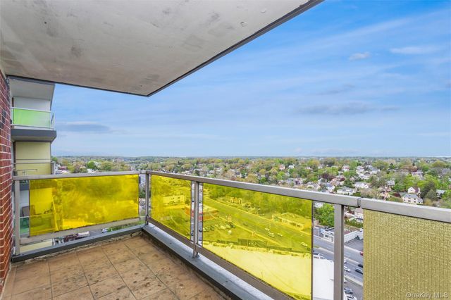 1841 Central Park Avenue 17K, Yonkers, NY 10710