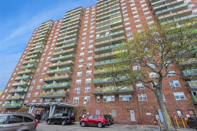 1841 Central Park Avenue 17K, Yonkers, NY 10710