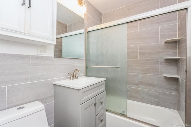 1841 Central Park Avenue 17K, Yonkers, NY 10710