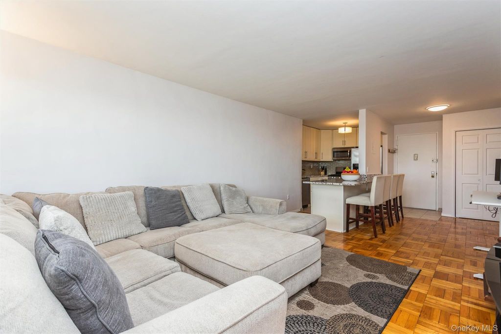 1841 Central Park Avenue 17K, Yonkers, NY 10710