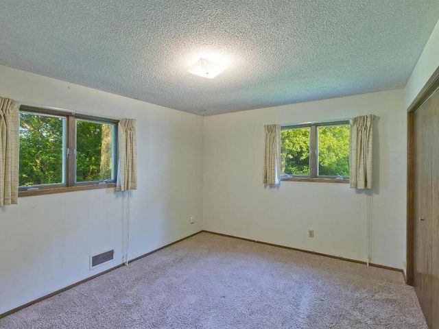 15092 Highway 15 S, Hutchinson, MN 55350