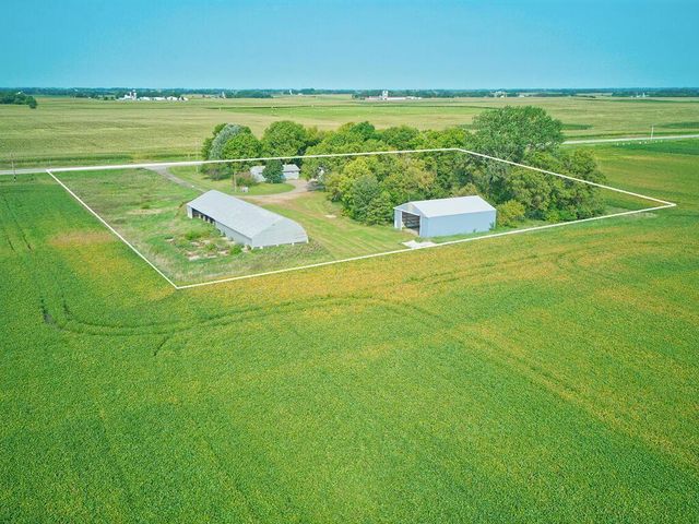 15092 Highway 15 S, Hutchinson, MN 55350