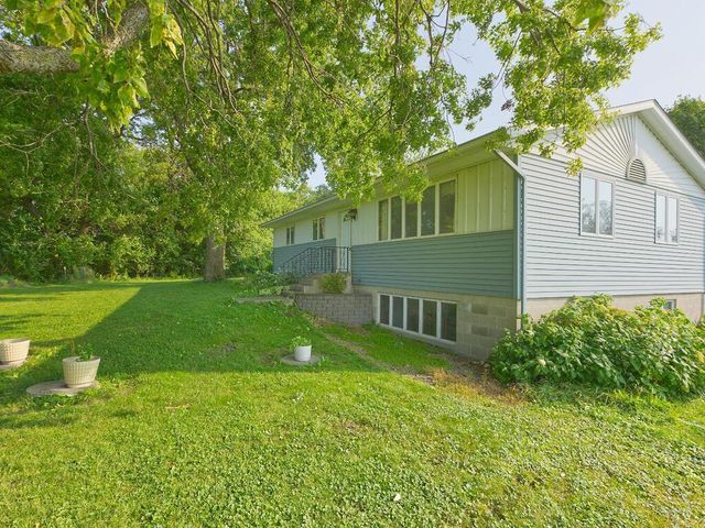 15092 Highway 15 S, Hutchinson, MN 55350