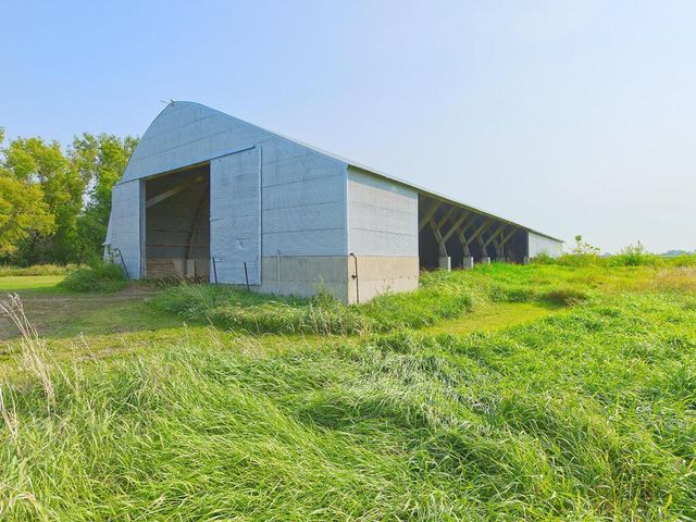 15092 Highway 15 S, Hutchinson, MN 55350