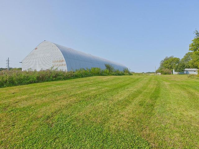 15092 Highway 15 S, Hutchinson, MN 55350