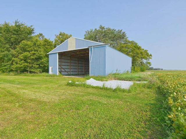 15092 Highway 15 S, Hutchinson, MN 55350