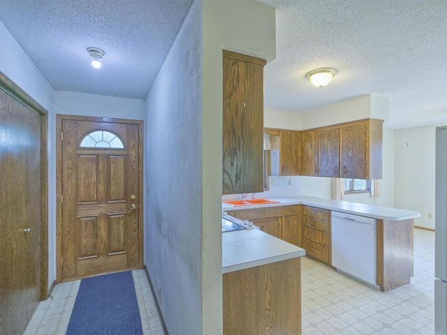 15092 Highway 15 S, Hutchinson, MN 55350