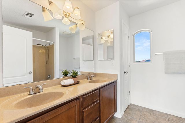 2830 Cedro Lane SE, Rio Rancho, NM 87124