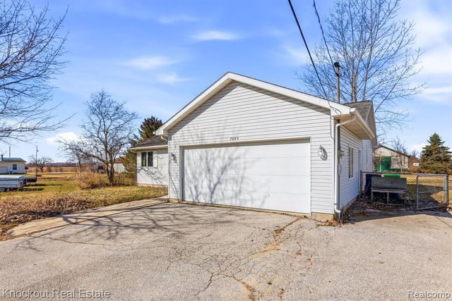 7045 Hospital Road, Freeland, MI 48623