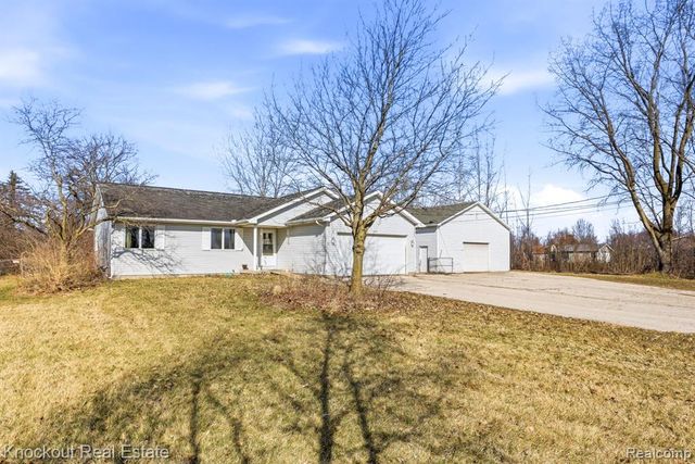 7045 Hospital Road, Freeland, MI 48623