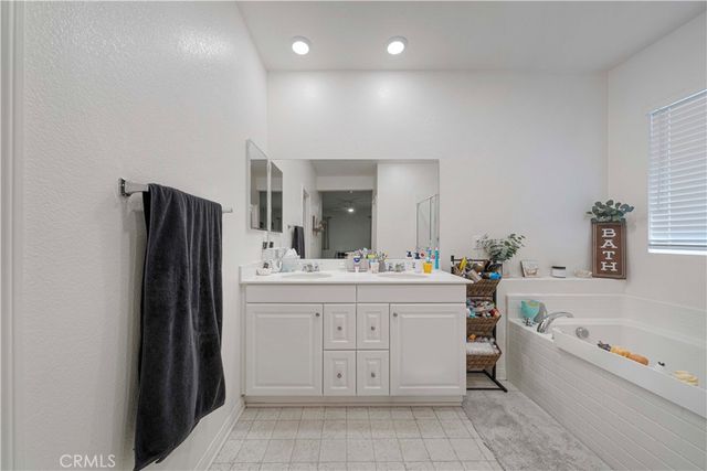 7874 Brass Kettle Circle, Riverside, CA 92507