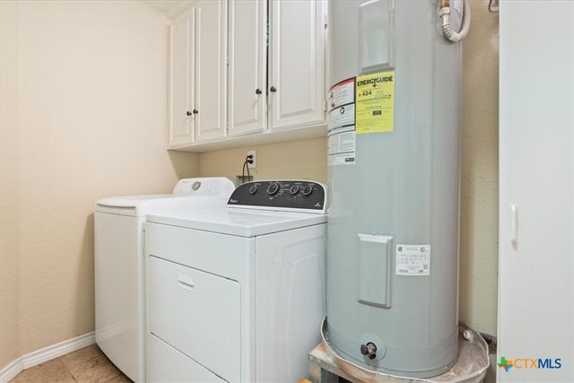 7511 N Lakeview Drive, Salado, TX 76571