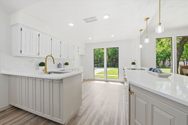 517 E Beady Road, Arlington, TX 76006